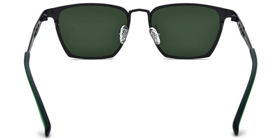 Adjustable nose pads on Vynix sunglasses